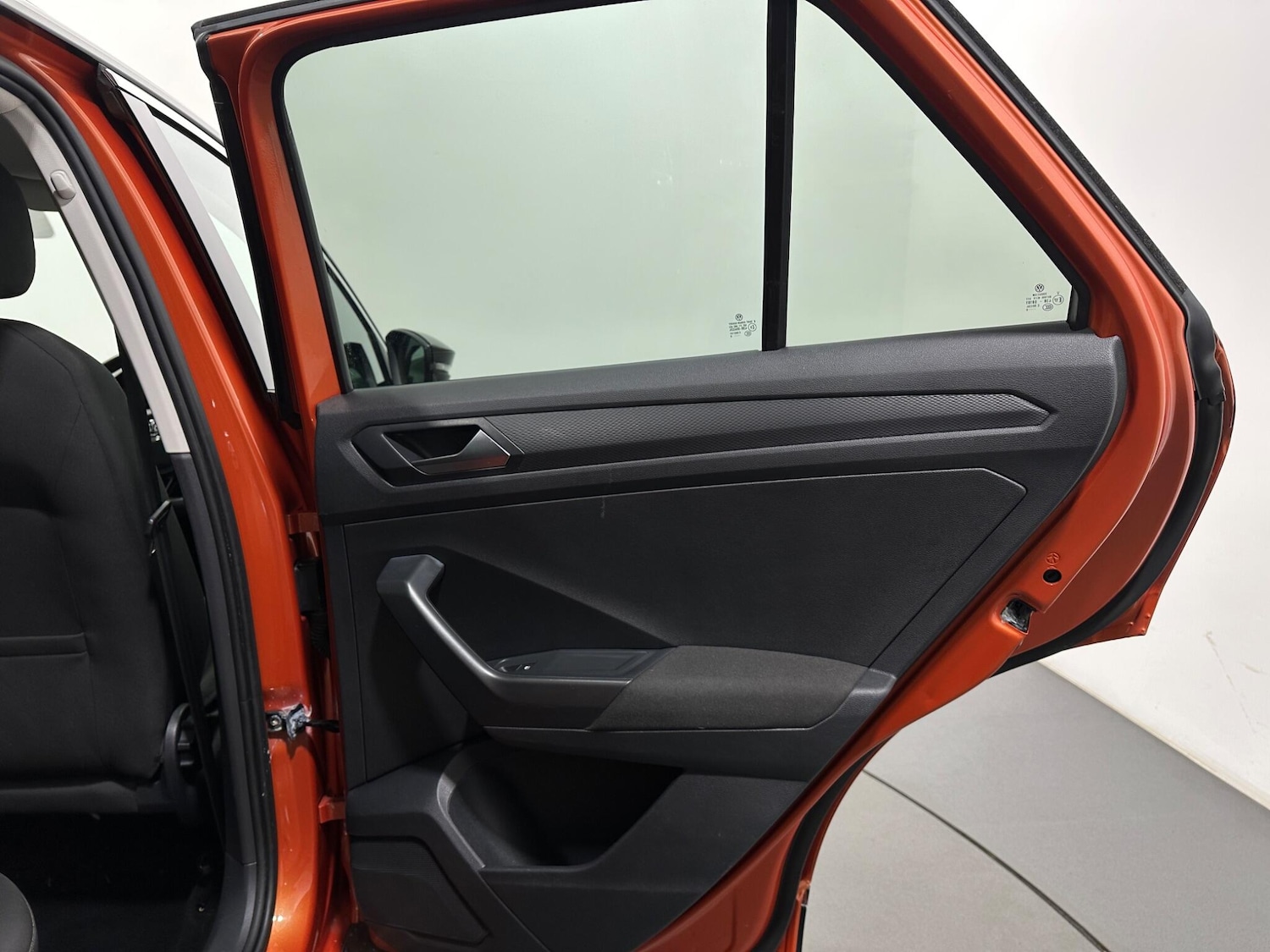 Used Volkswagen T-Roc 2018 for sale - 77230054: Photo 40