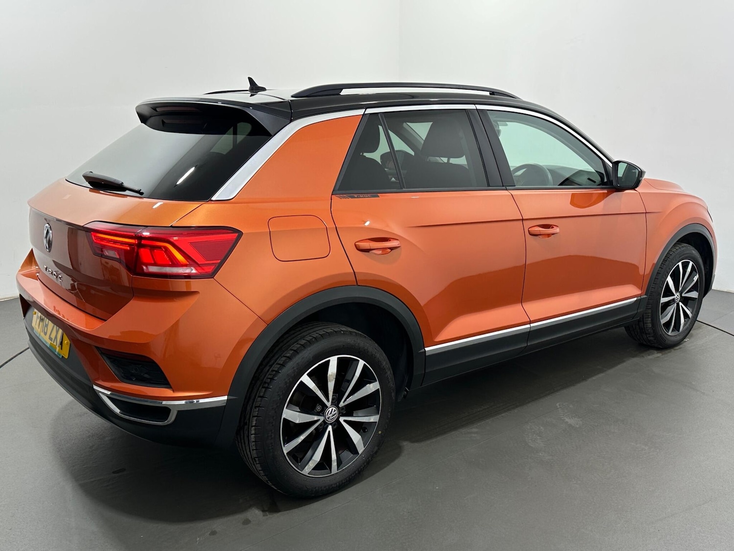 Used Volkswagen T-Roc 2018 for sale - 77230054: Photo 48