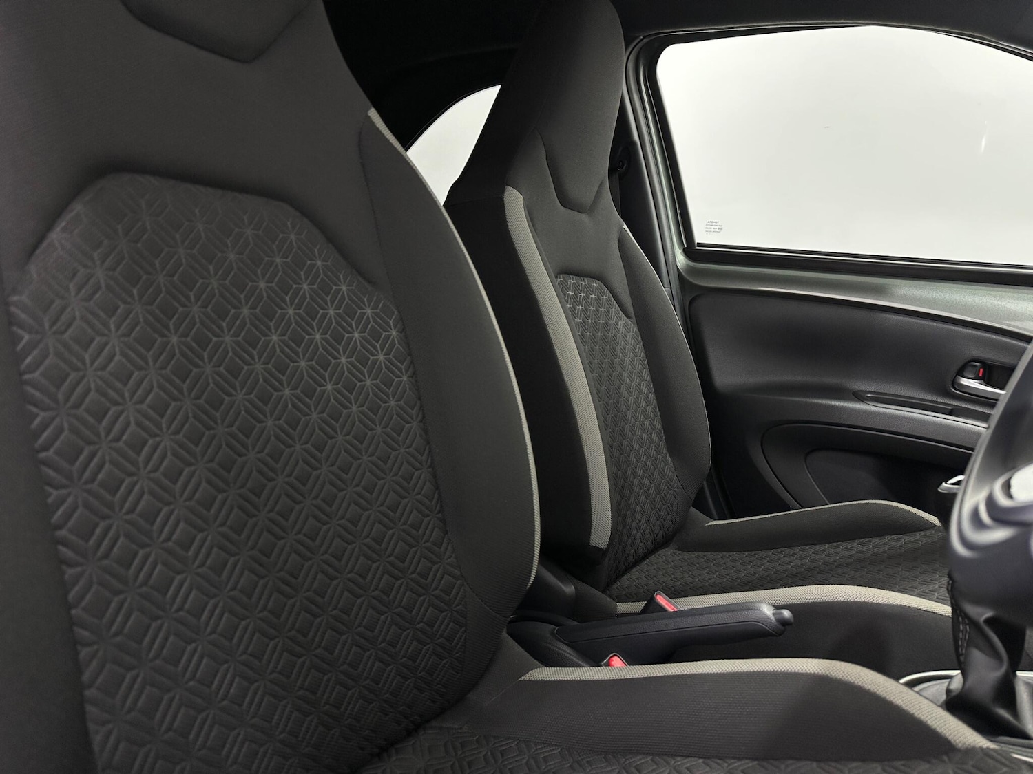 Used Toyota Aygo X 2022 for sale - 77377099: Photo 29