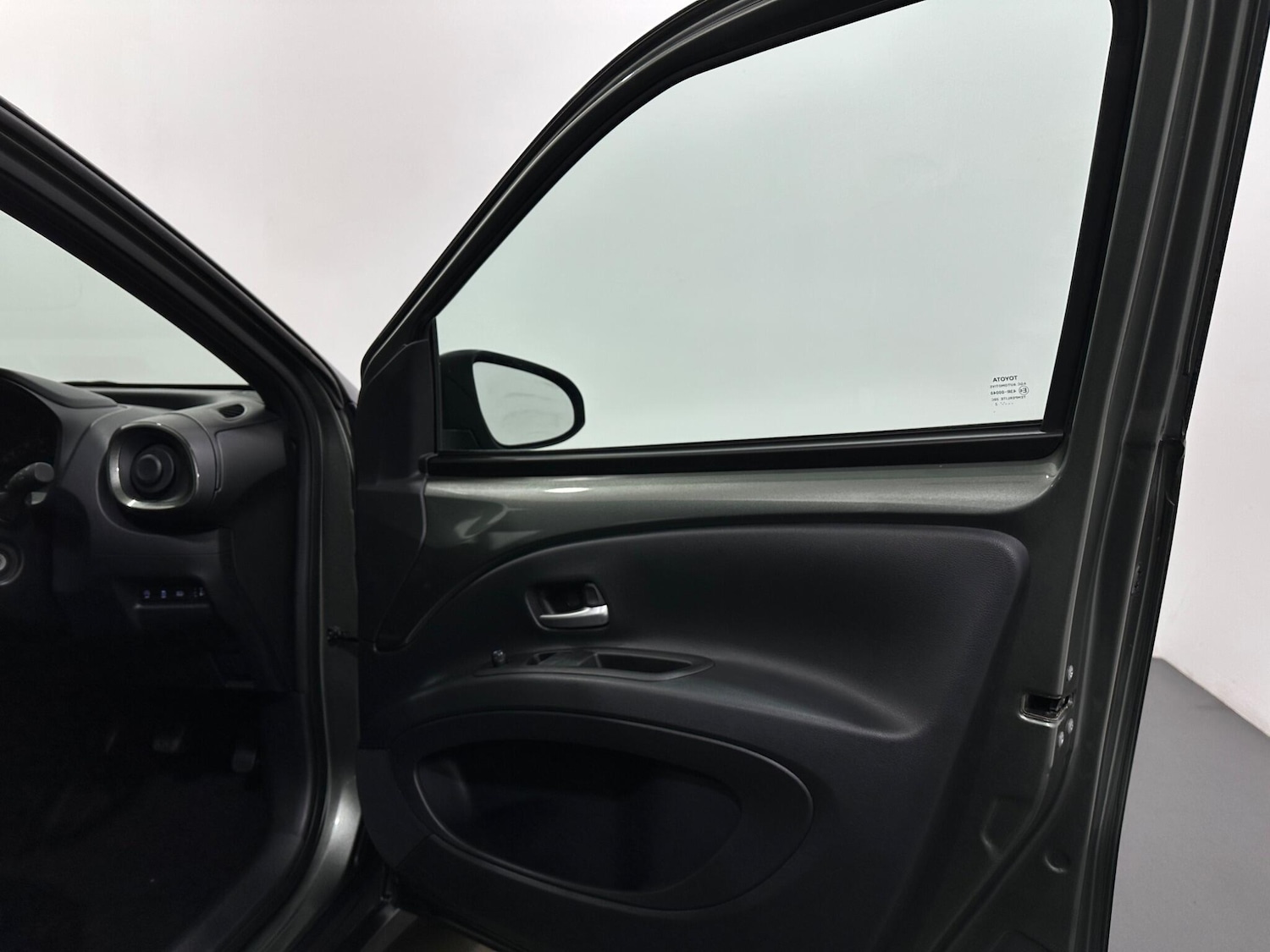 Used Toyota Aygo X 2022 for sale - 77377099: Photo 31