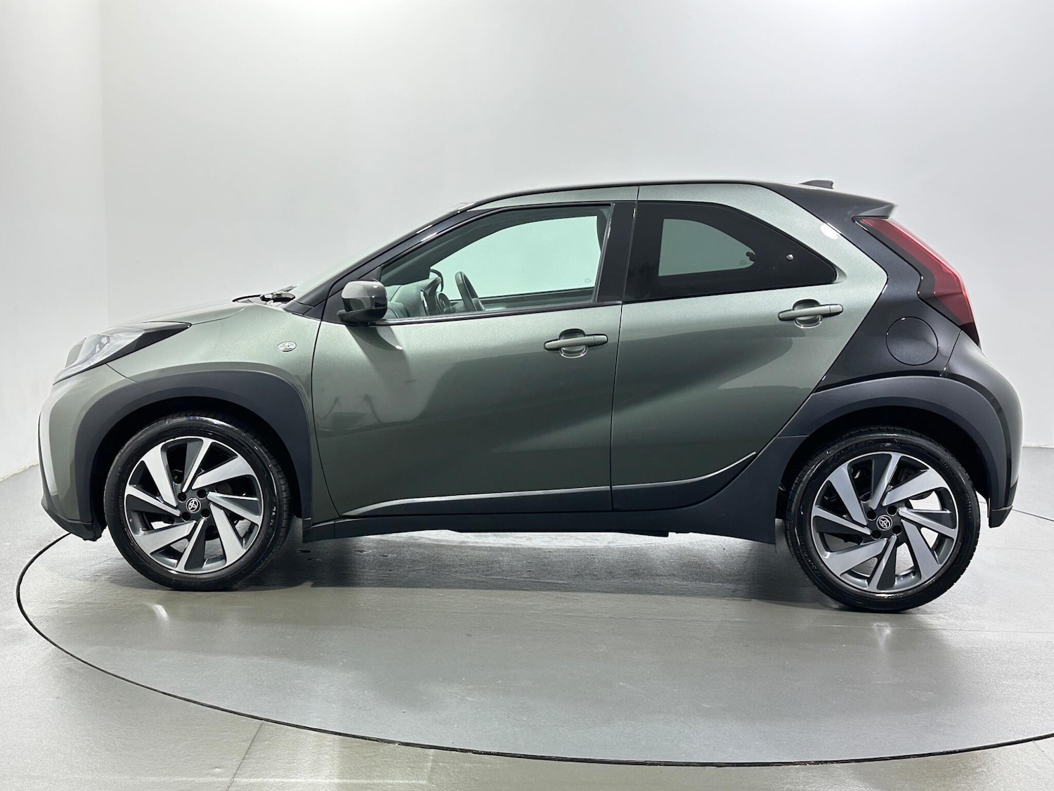 Used Toyota Aygo X 2022 for sale - 77377099: Photo 5