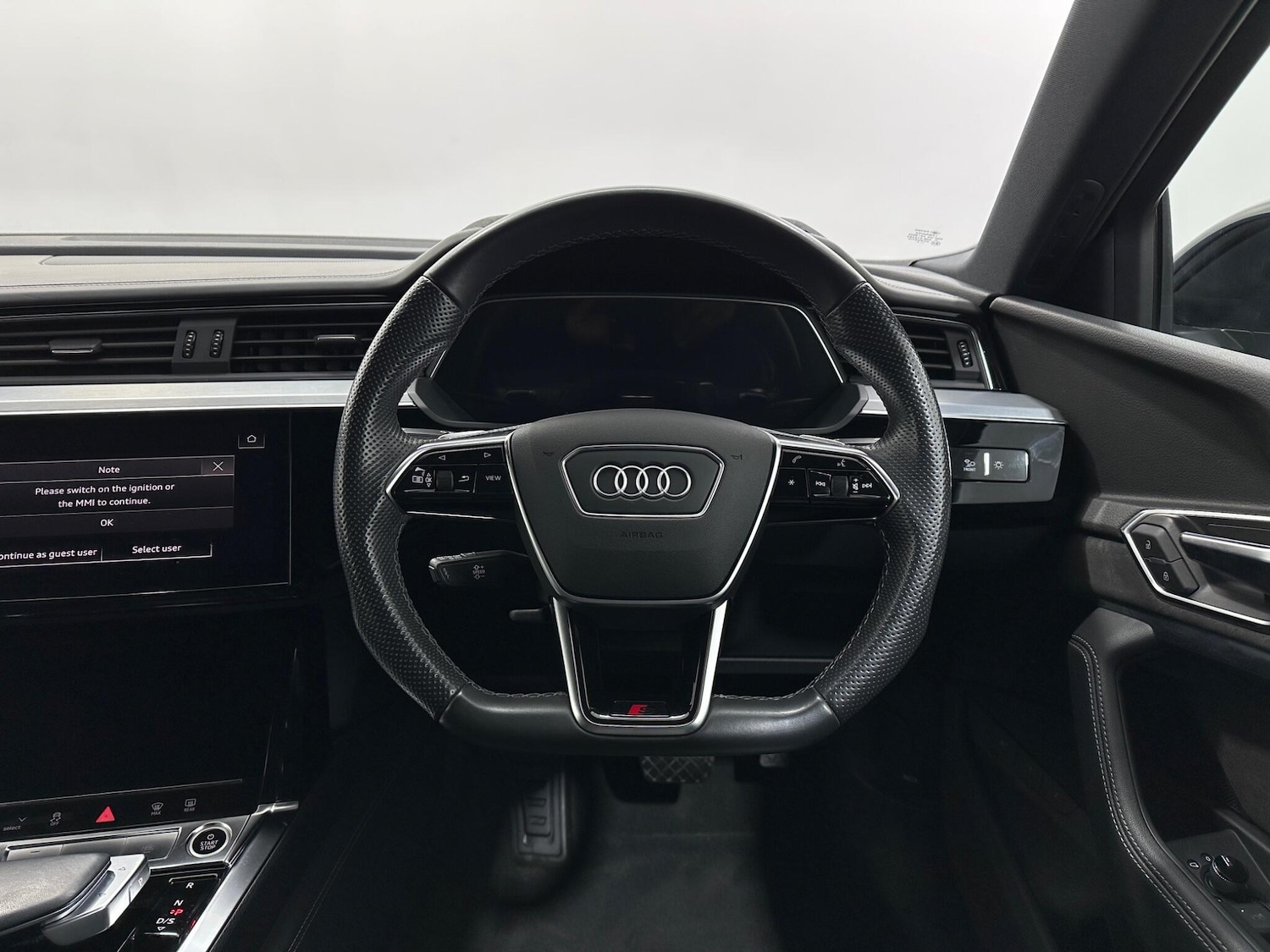 Used Audi e-tron 2021 for sale - 76878477: Photo 12