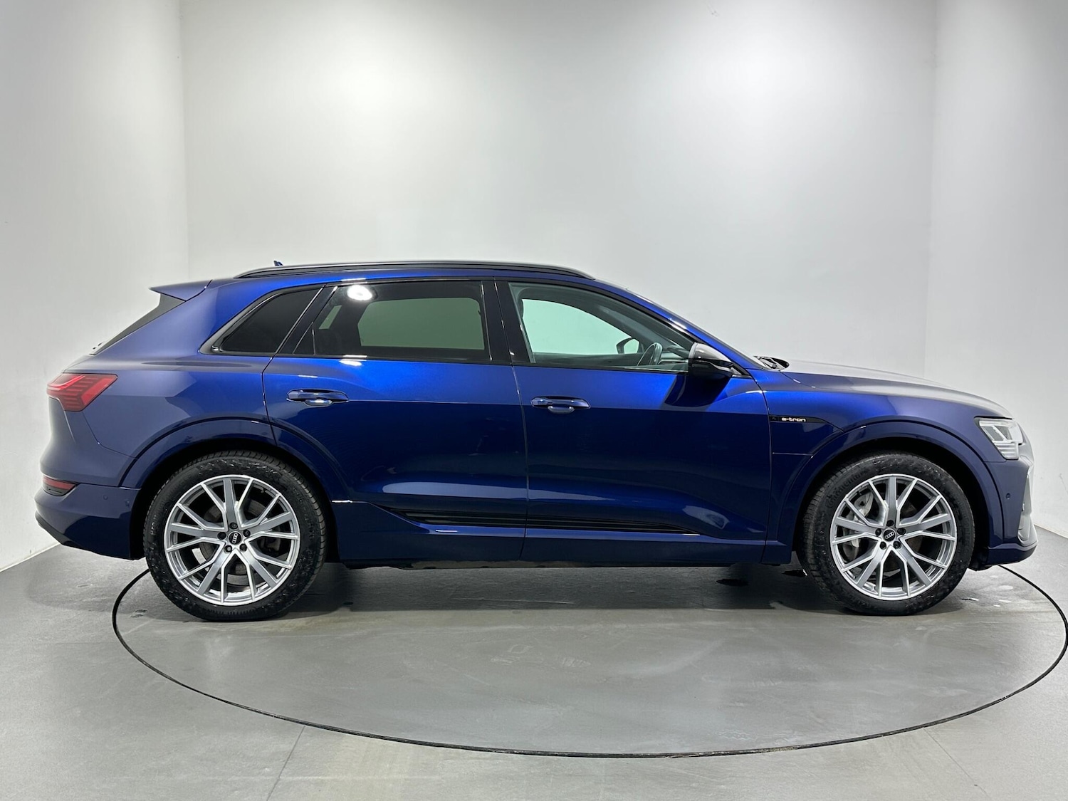 Used Audi e-tron 2021 for sale - 76878477: Photo 9