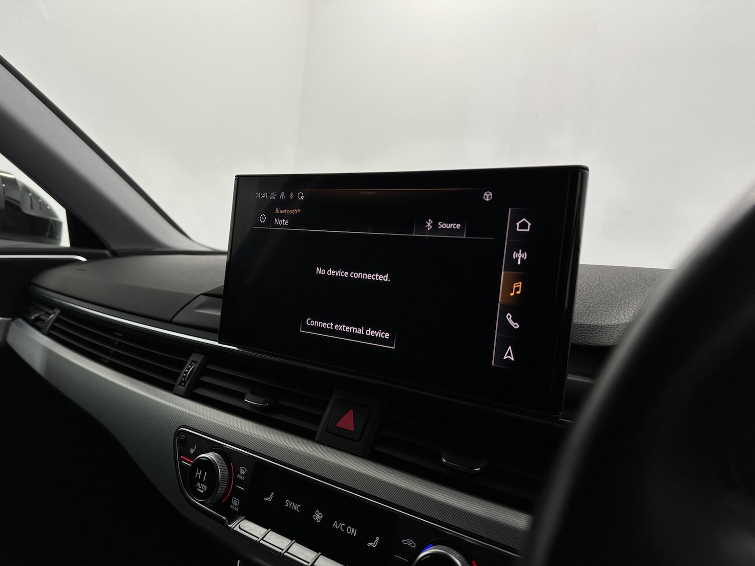 Used Audi A4 Avant for sale - 77215029: Photo 24