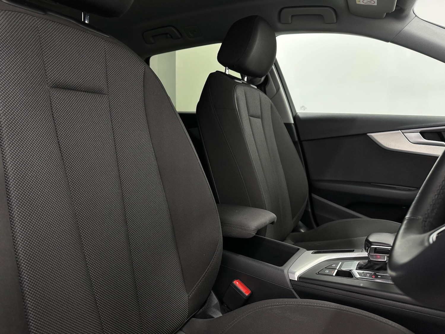 Used Audi A4 Avant for sale - 77215029: Photo 31