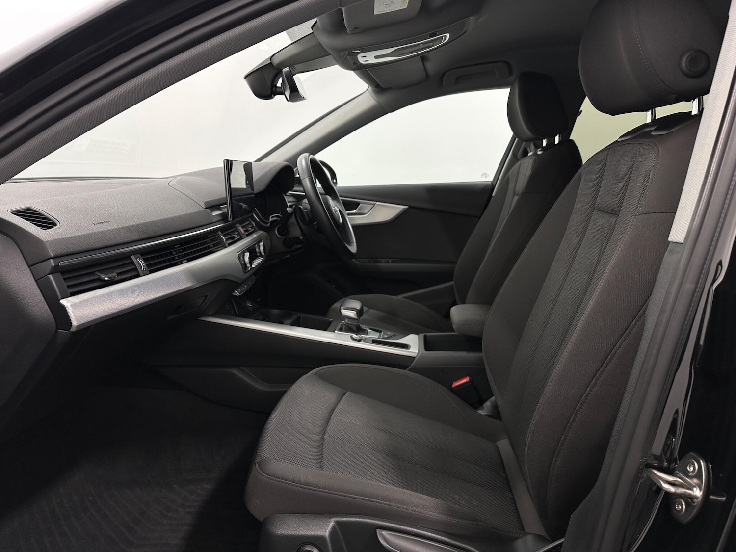 Used Audi A4 Avant for sale - 77215029: Photo 34