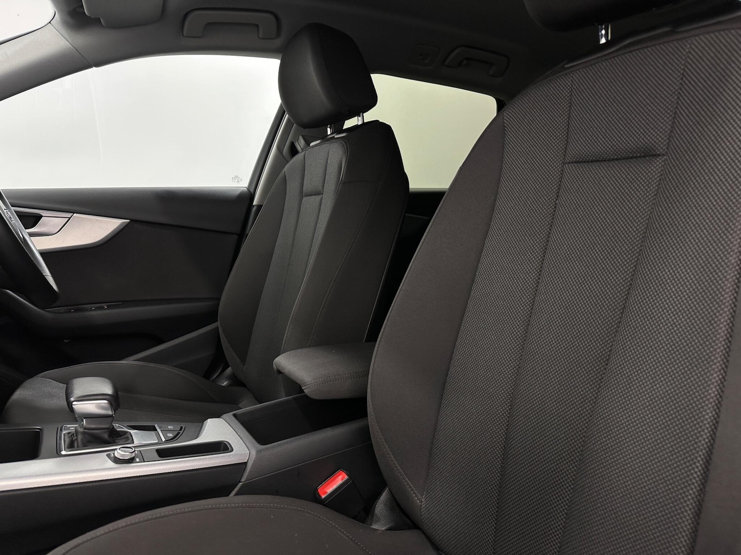 Used Audi A4 Avant for sale - 77215029: Photo 35