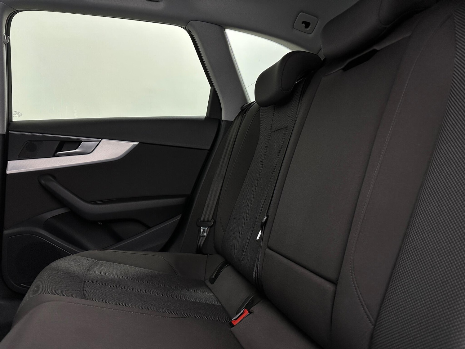 Used Audi A4 Avant for sale - 77215029: Photo 39