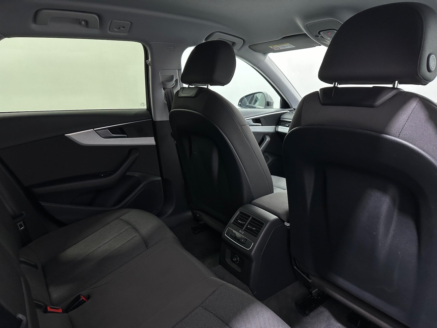 Used Audi A4 Avant for sale - 77215029: Photo 41