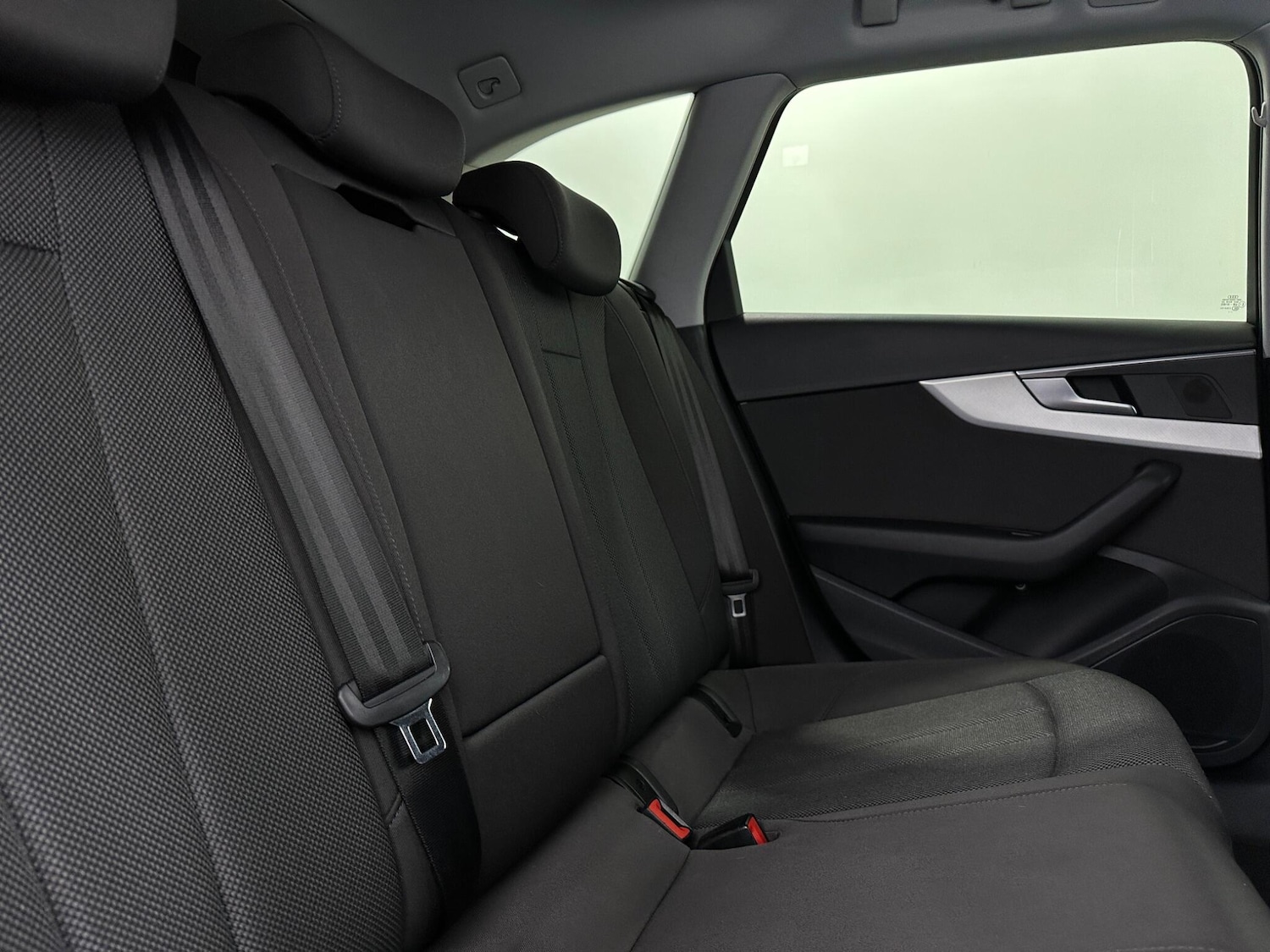 Used Audi A4 Avant for sale - 77215029: Photo 42