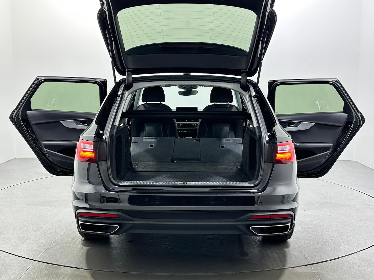 Used Audi A4 Avant for sale - 77215029: Photo 44