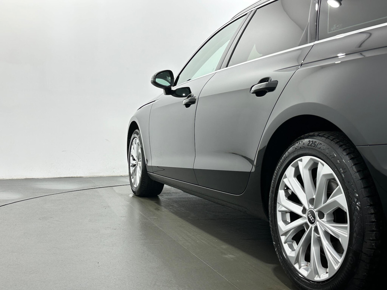 Used Audi A4 Avant for sale - 77215029: Photo 50