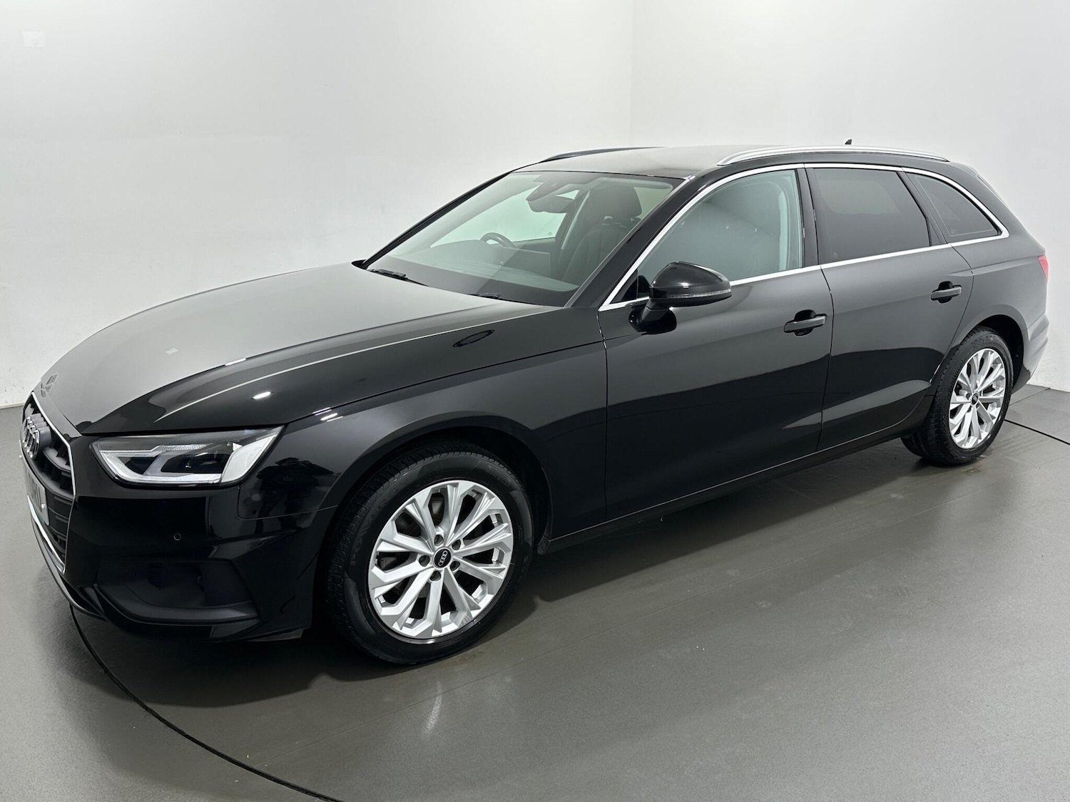 Used Audi A4 Avant for sale - 77215029: Photo 54
