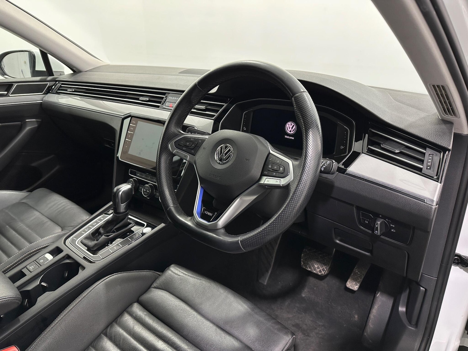 Used Volkswagen Passat for sale - 78101235: Photo 10