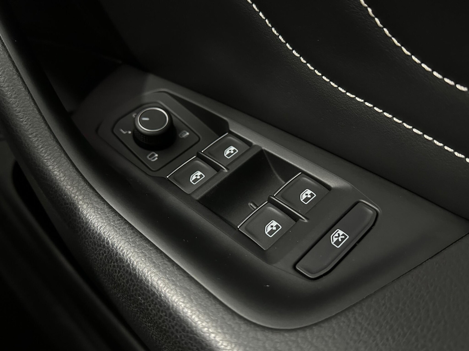 Used Volkswagen Passat for sale - 78101235: Photo 19