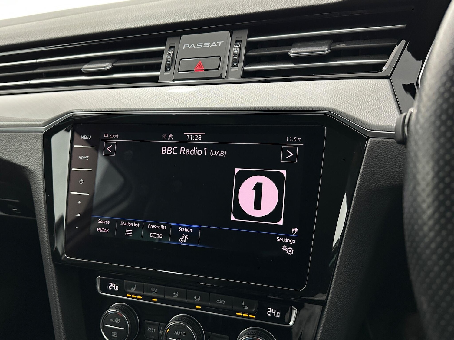 Used Volkswagen Passat for sale - 78101235: Photo 25