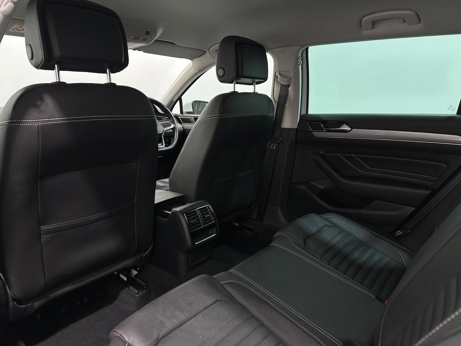 Used Volkswagen Passat for sale - 78101235: Photo 37