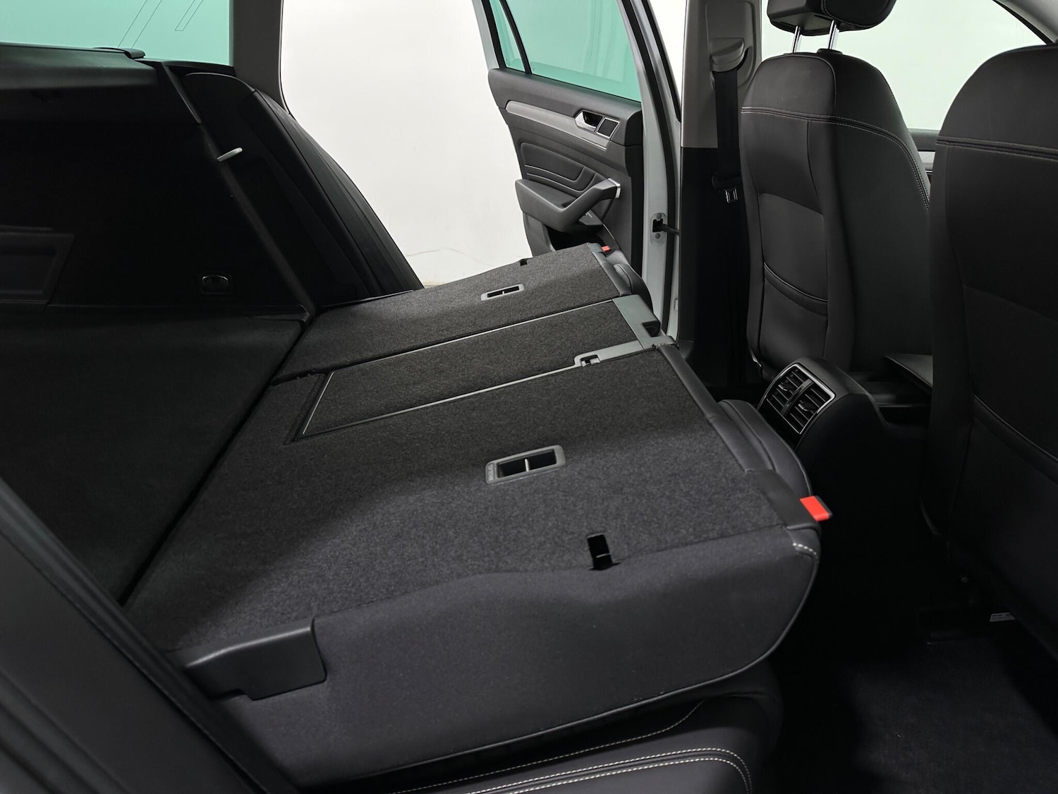 Used Volkswagen Passat for sale - 78101235: Photo 45