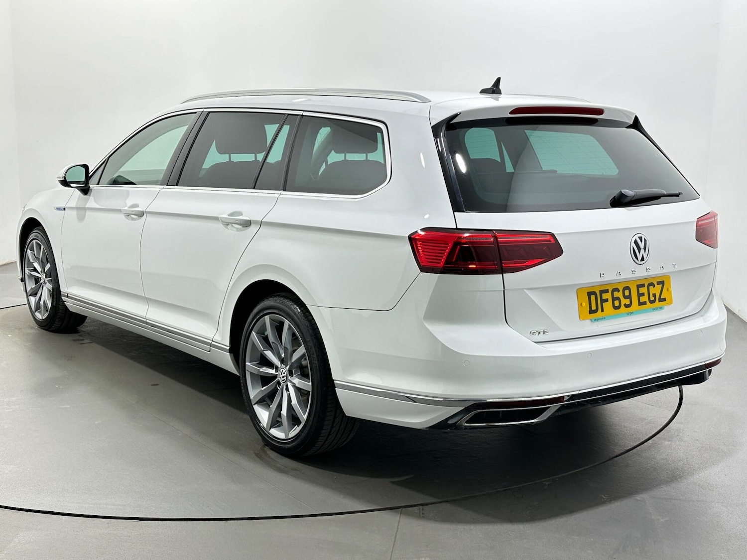 Used Volkswagen Passat for sale - 78101235: Photo 6