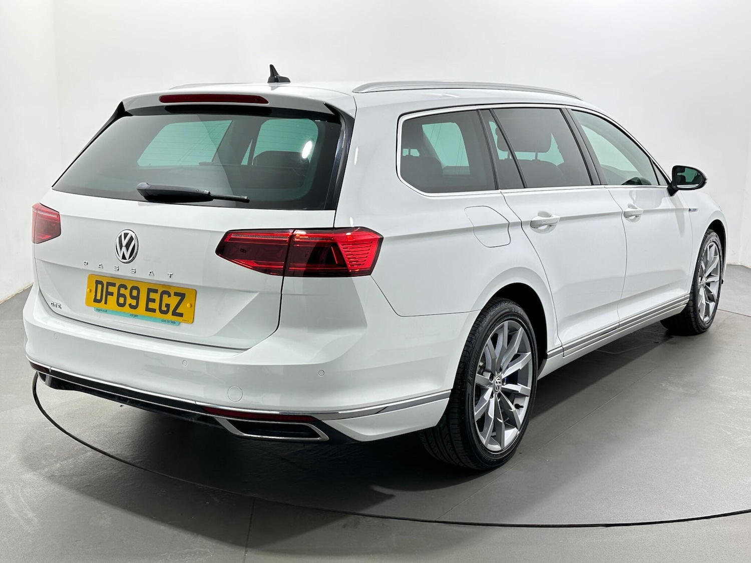 Used Volkswagen Passat for sale - 78101235: Photo 8