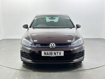 Used Volkswagen Golf 2018 for sale - 77657889: Photo
