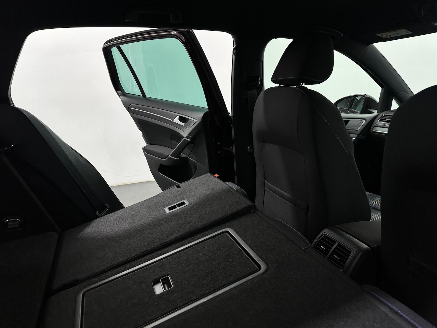 Used Volkswagen Golf for sale - 77657889: Photo 48