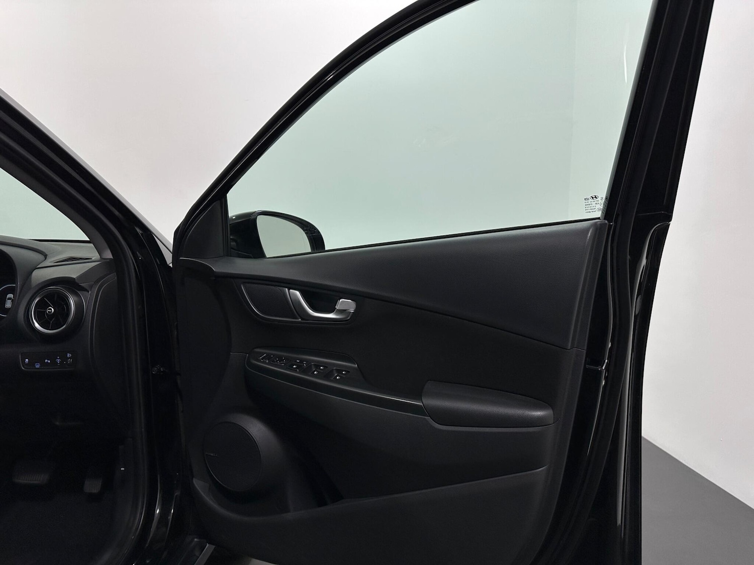 Used Hyundai KONA 2022 for sale - 76878962: Photo 32