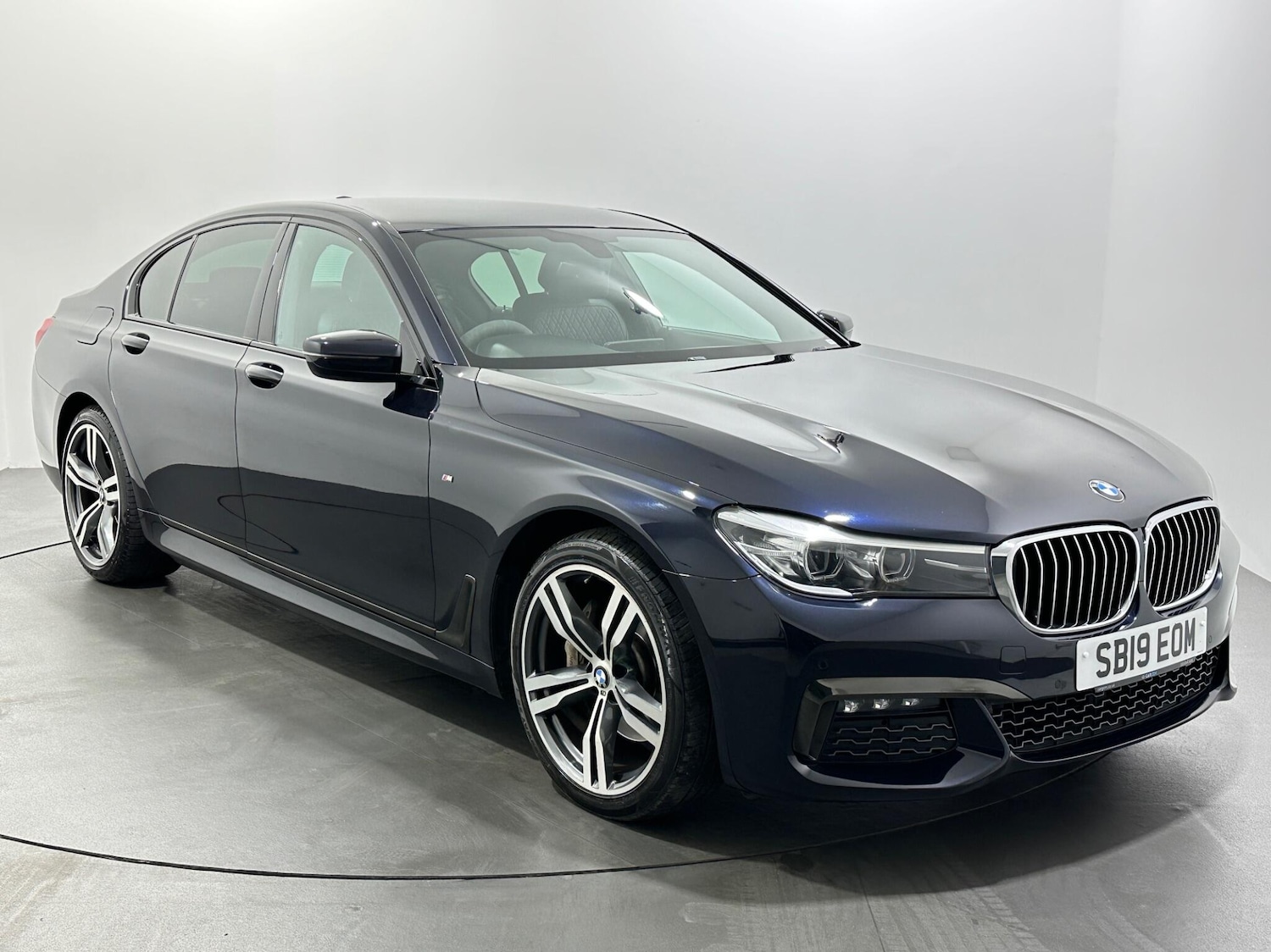 Used BMW 7 Series 2019 for sale - 76878895: Photo 1