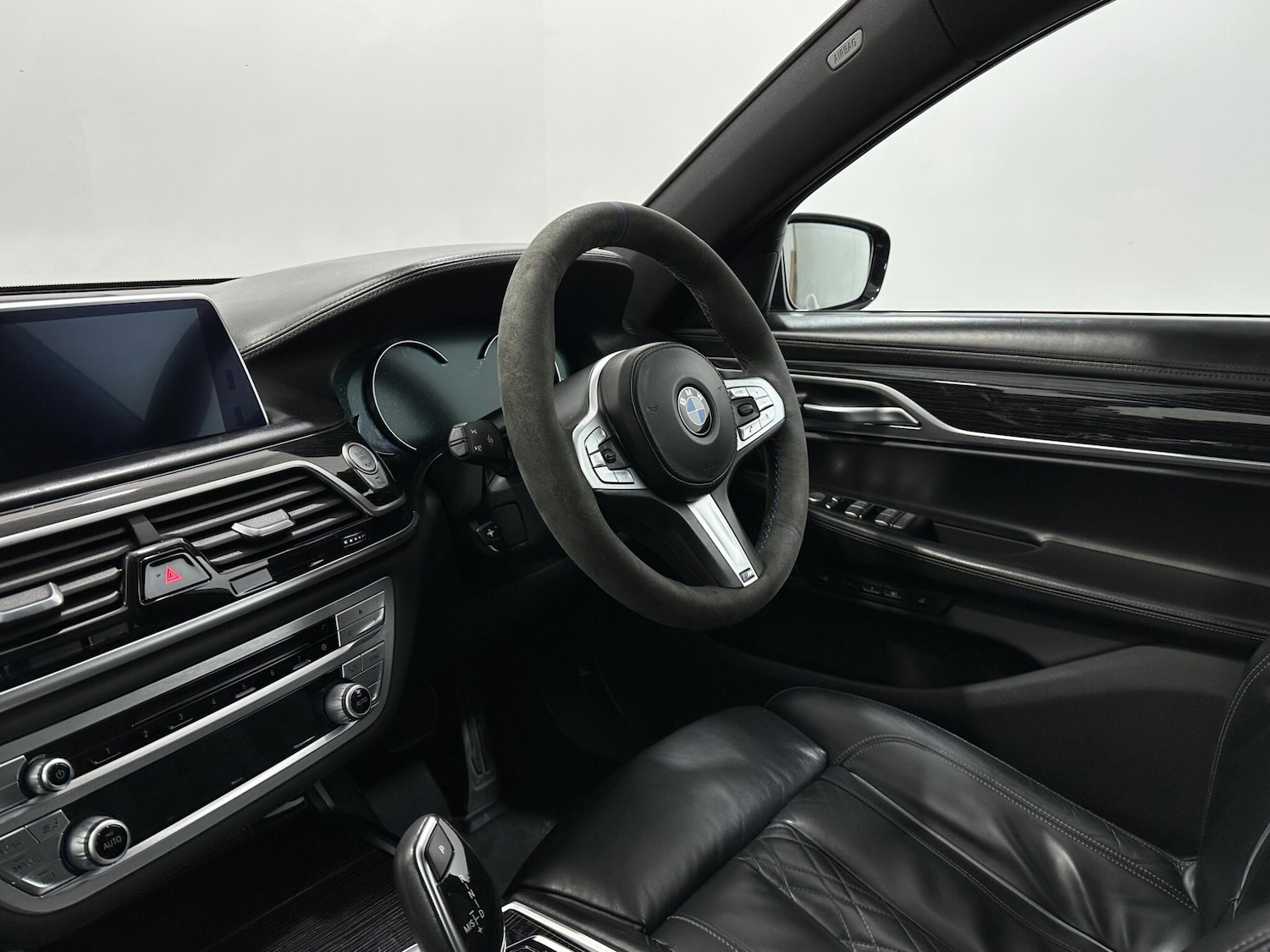 Used BMW 7 Series 2019 for sale - 76878895: Photo 30