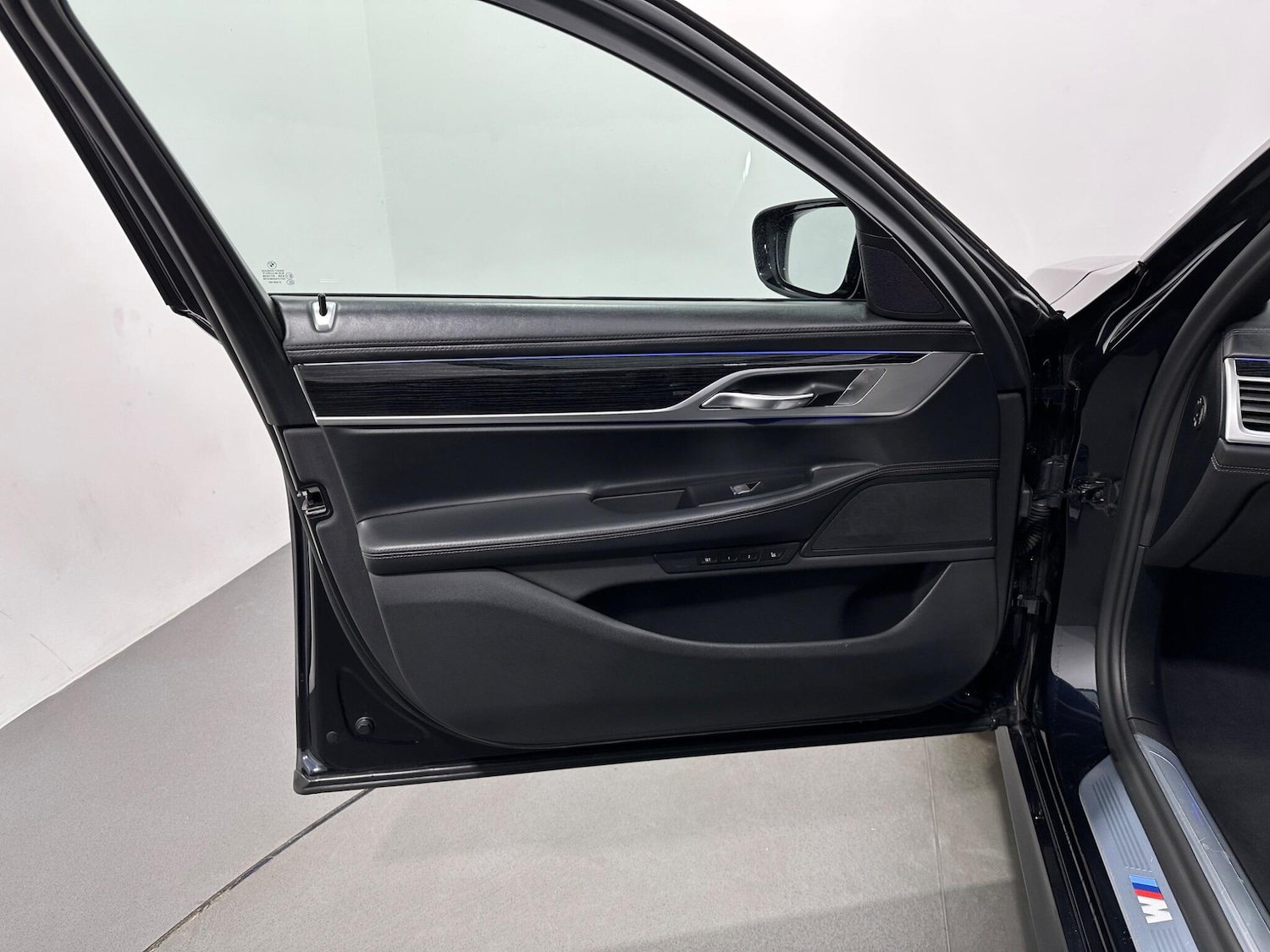 Used BMW 7 Series 2019 for sale - 76878895: Photo 38