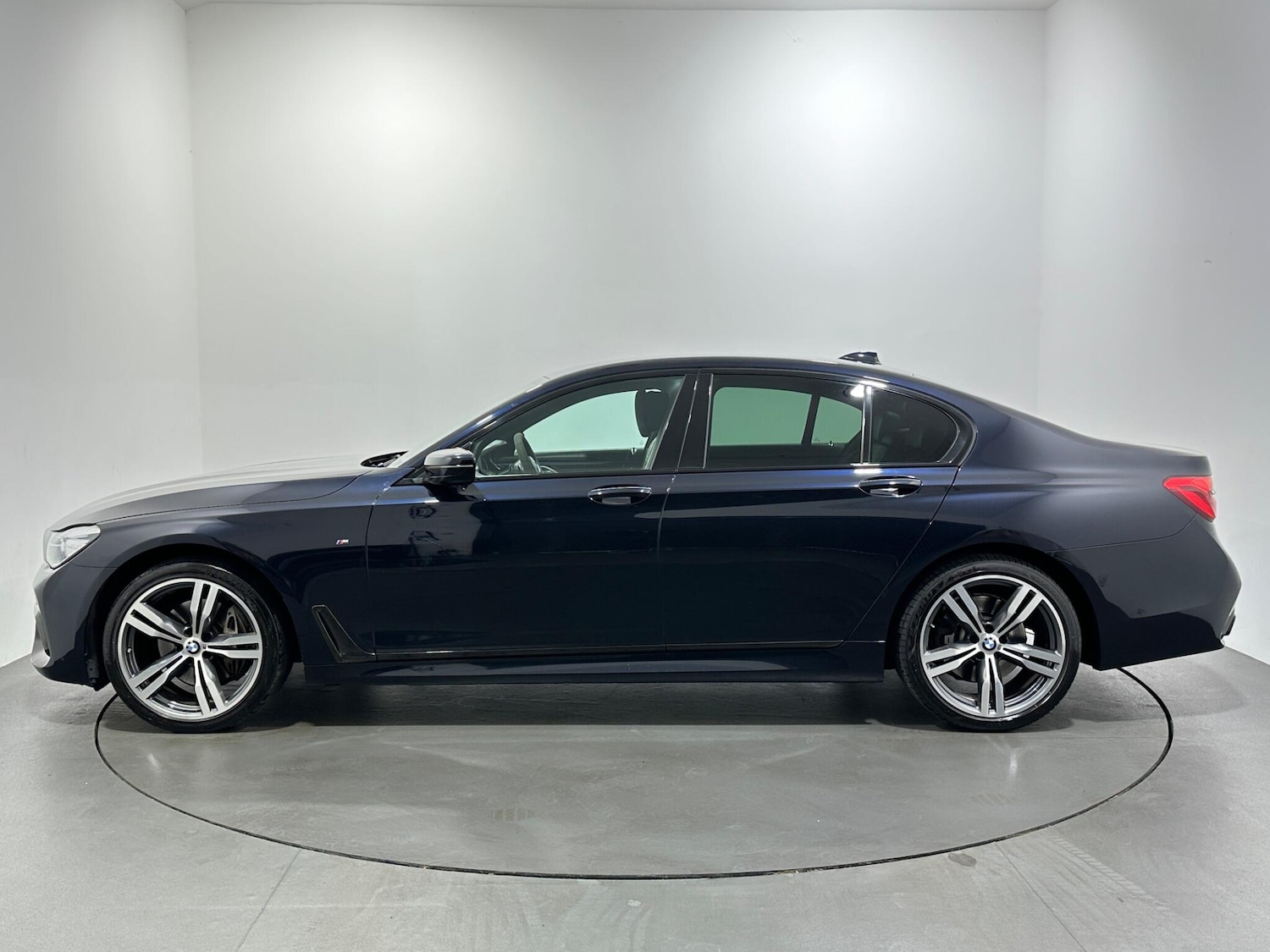 Used BMW 7 Series 2019 for sale - 76878895: Photo 5