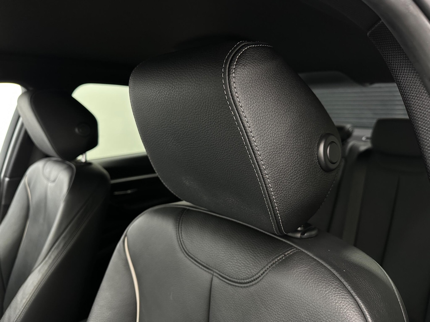 Used BMW 3 Series 2018 for sale - 76964438: Photo 34