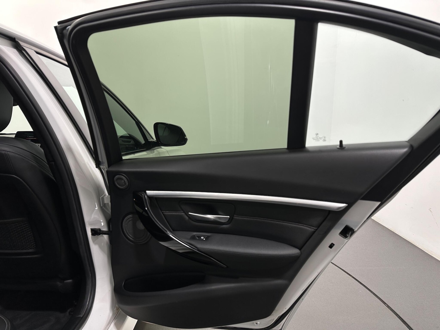 Used BMW 3 Series 2018 for sale - 76964438: Photo 41