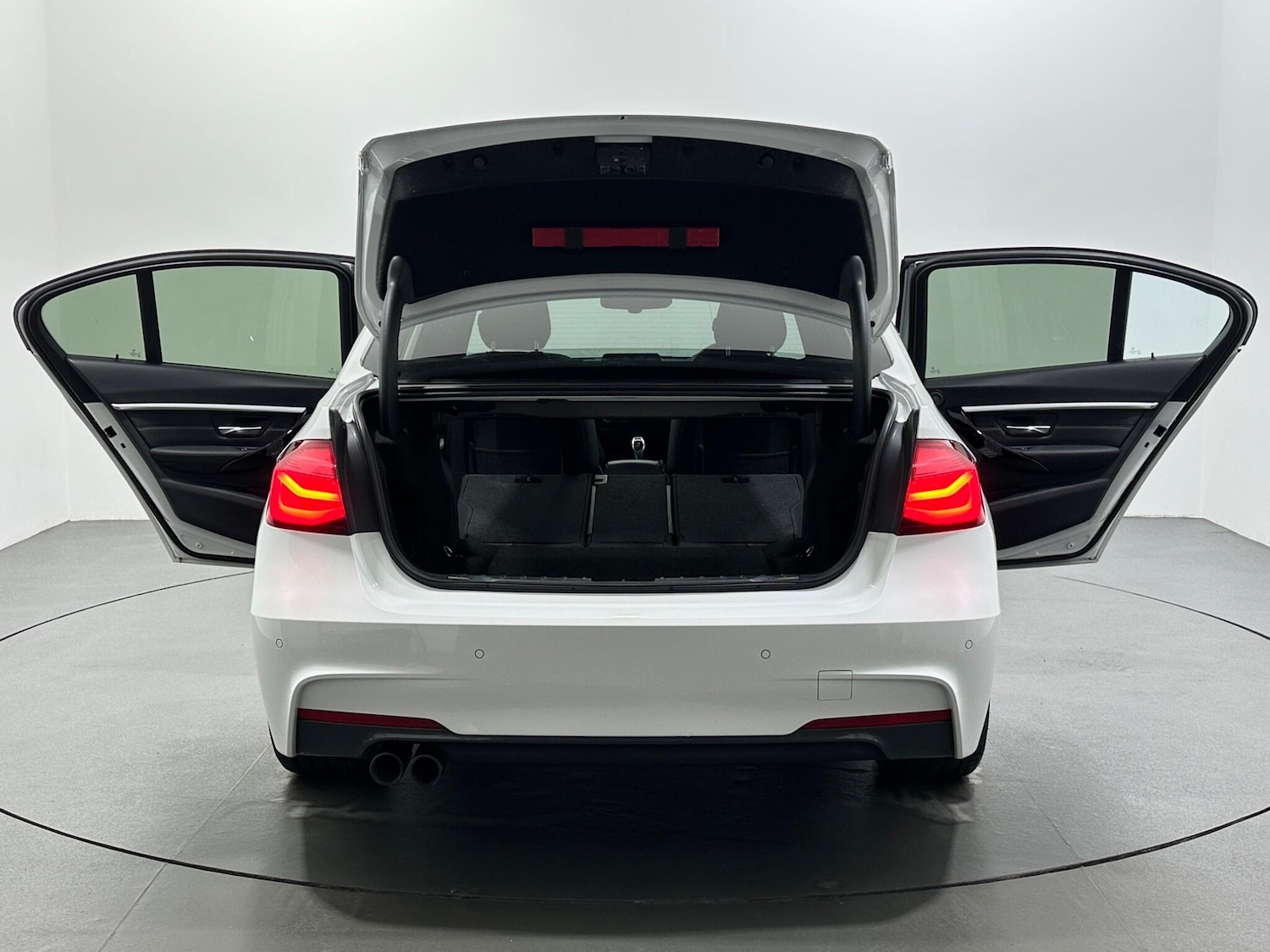 Used BMW 3 Series 2018 for sale - 76964438: Photo 42