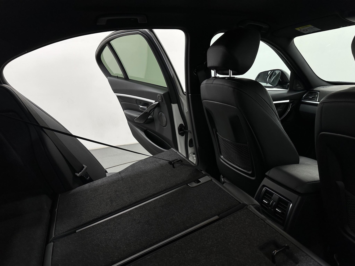 Used BMW 3 Series 2018 for sale - 76964438: Photo 44