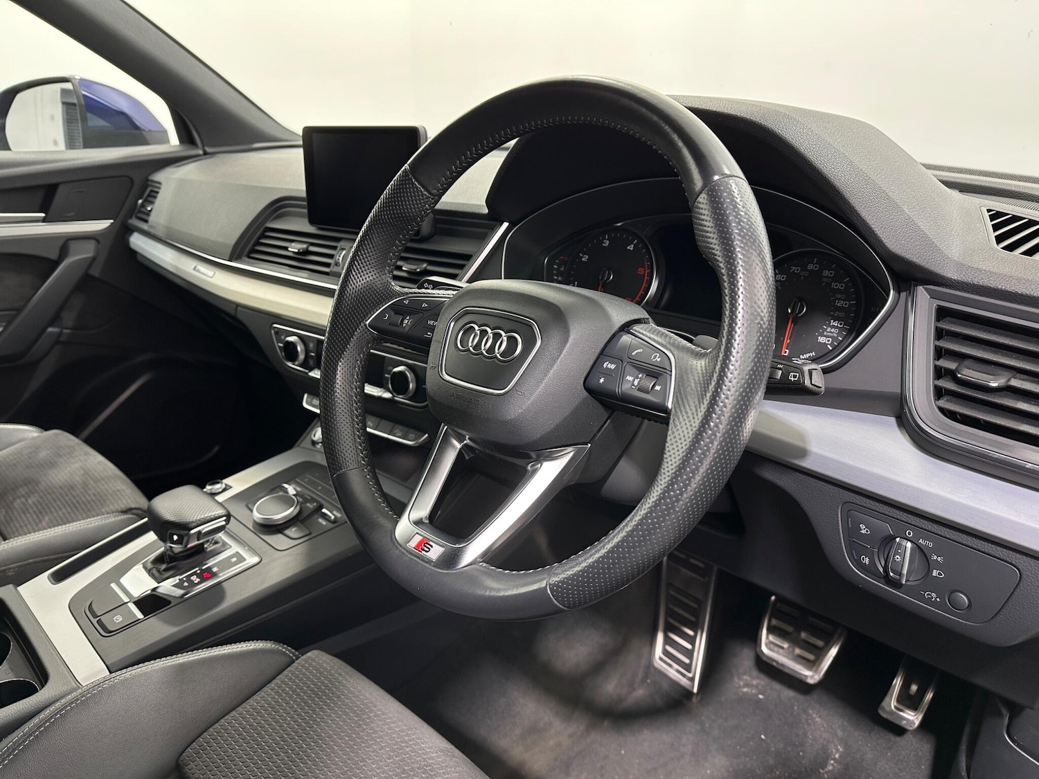 Used Audi Q5 2018 for sale - 77993429: Photo 10
