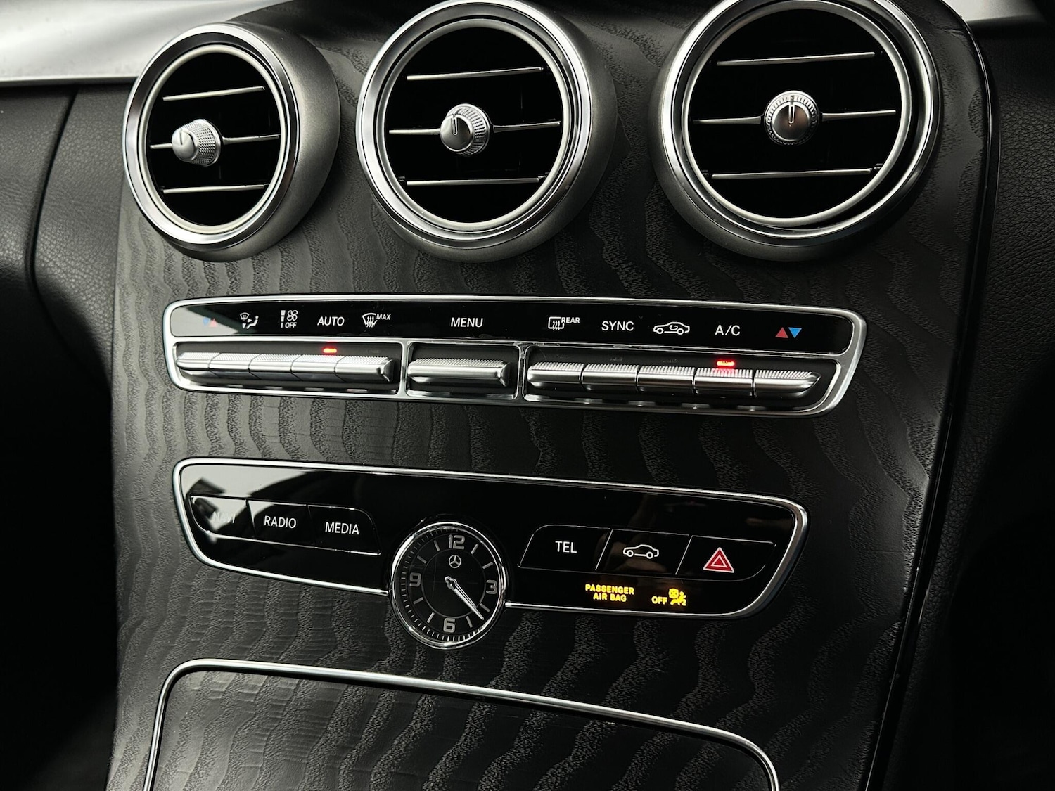 Used Mercedes-Benz C Class 2020 for sale - 77612417: Photo 23