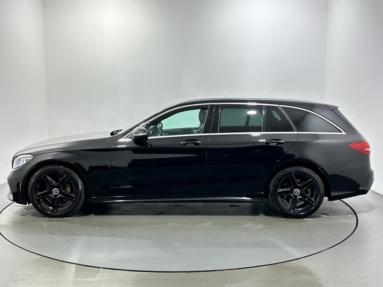 Used Mercedes-Benz C Class 2020 for sale - 77612417: Photo 5