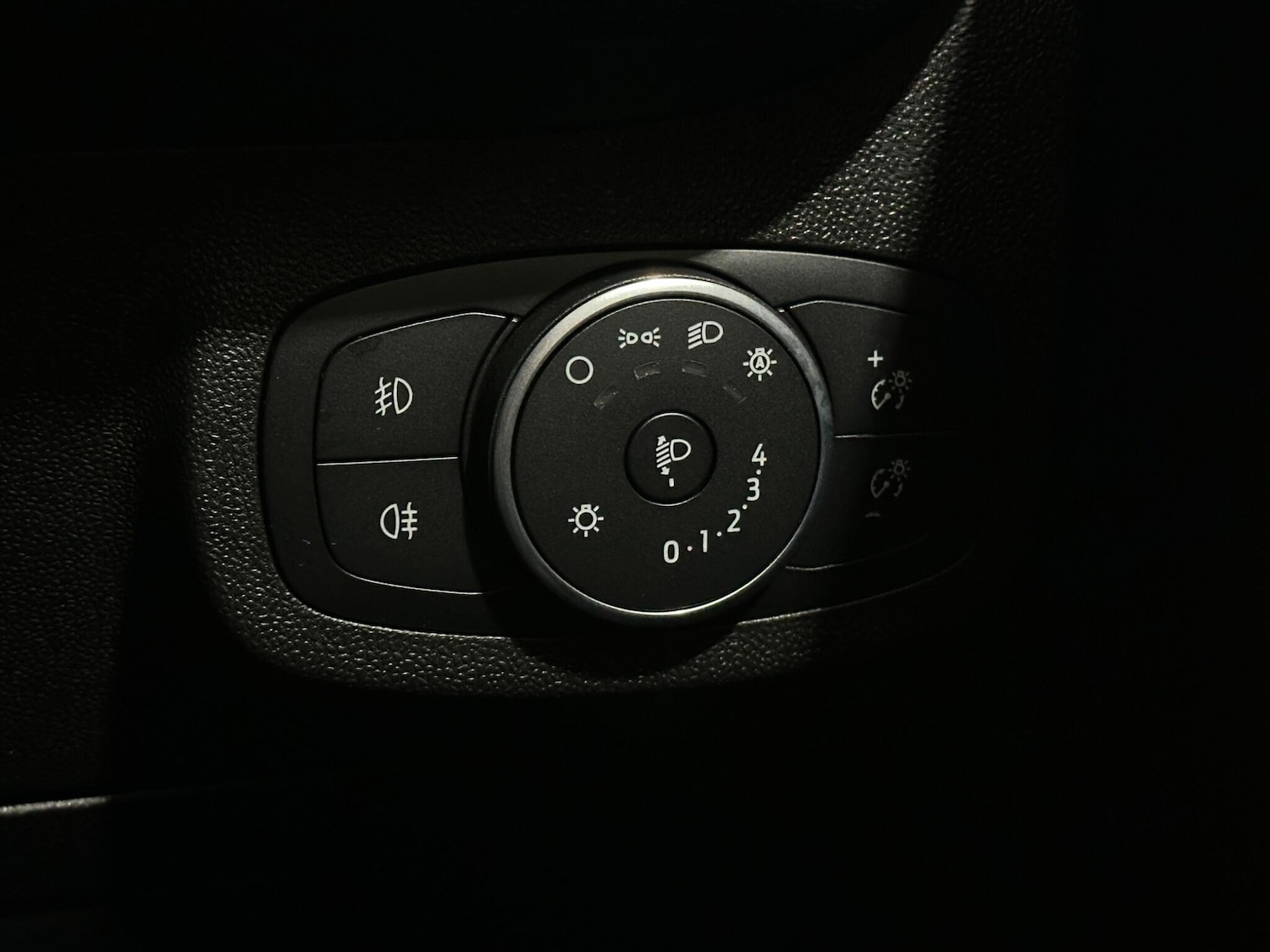 Used Ford Fiesta 2019 for sale - 76878631: Photo 16