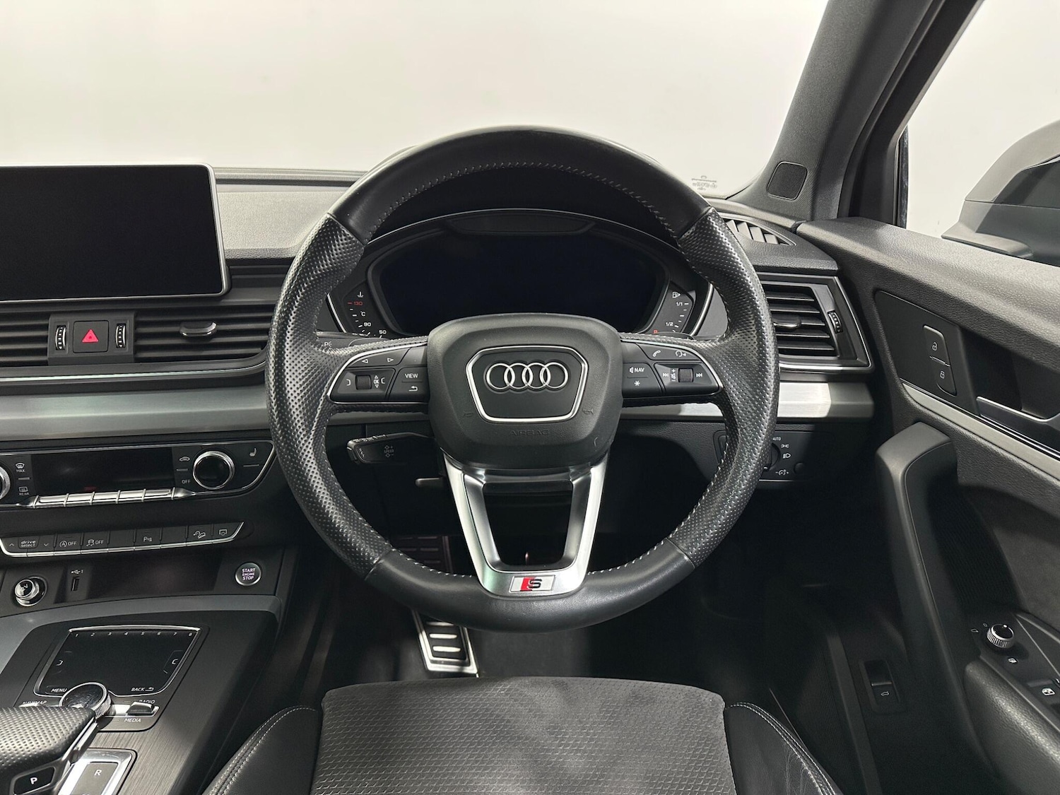 Used Audi Q5 2018 for sale - 77440777: Photo 13