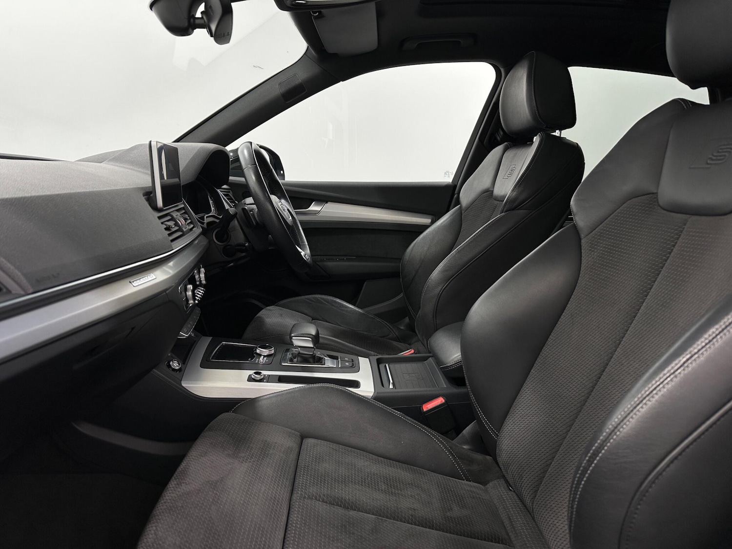 Used Audi Q5 2018 for sale - 77440777: Photo 35