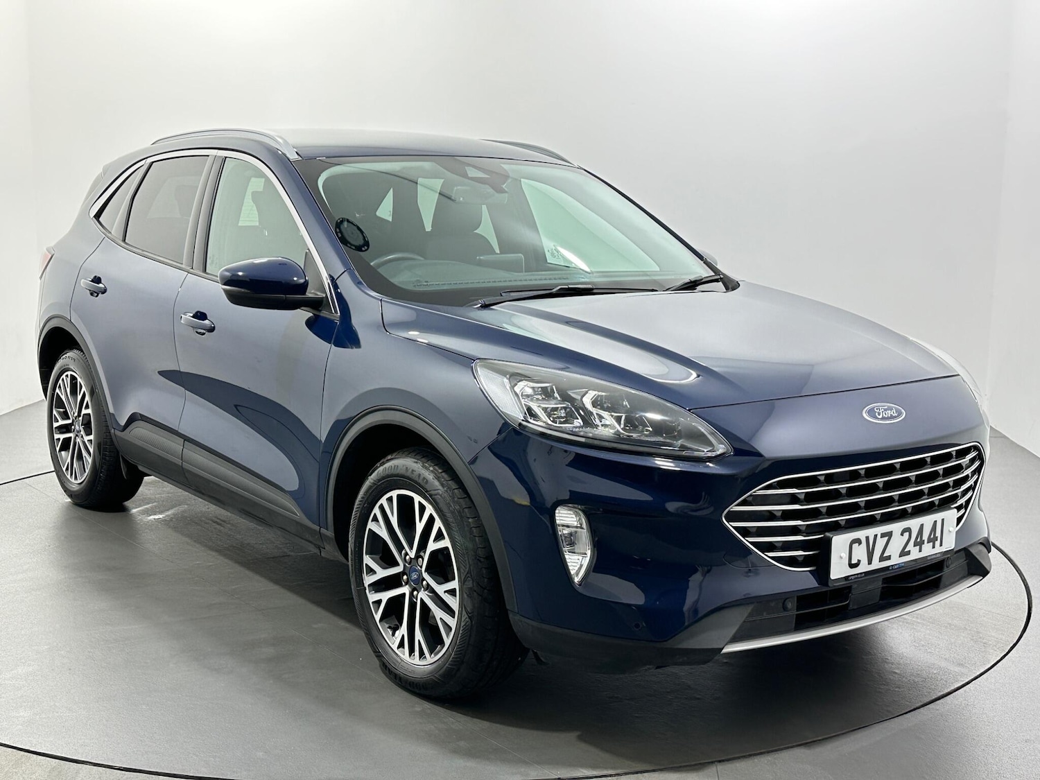 Used Ford Kuga 2022 for sale - 76878619: Photo 1