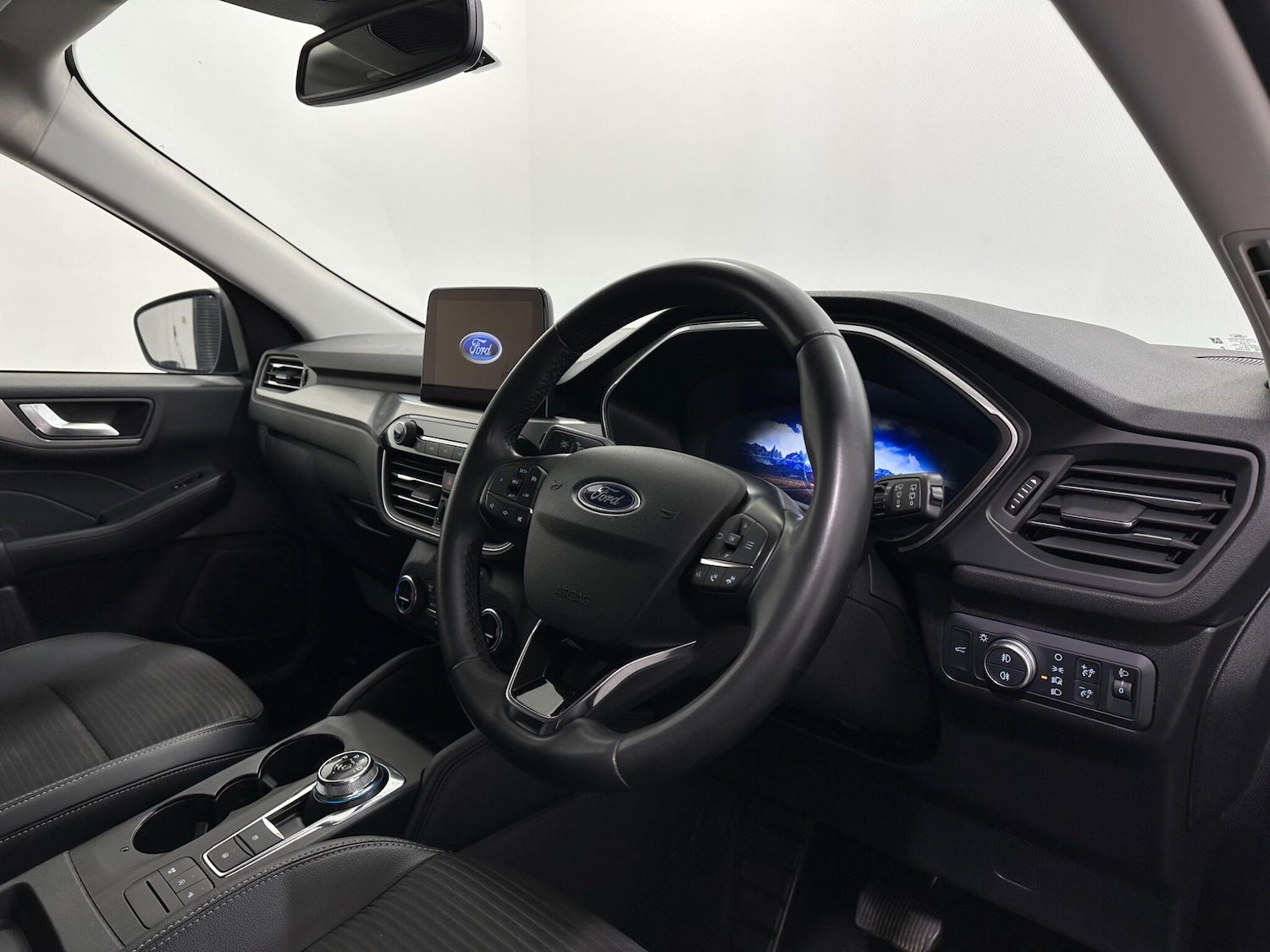 Used Ford Kuga 2022 for sale - 76878619: Photo 10
