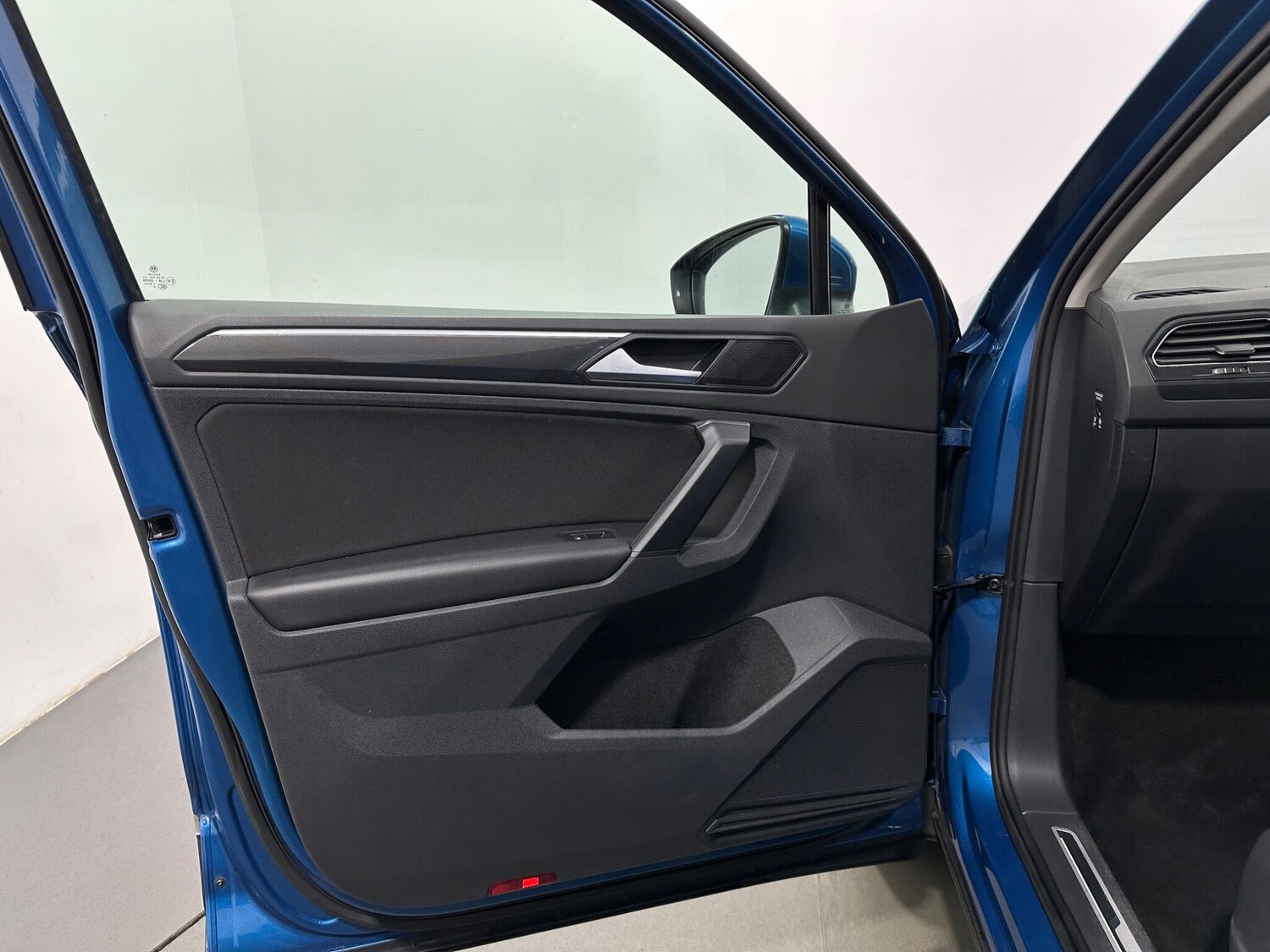 Used Volkswagen Tiguan for sale - 77510453: Photo 38