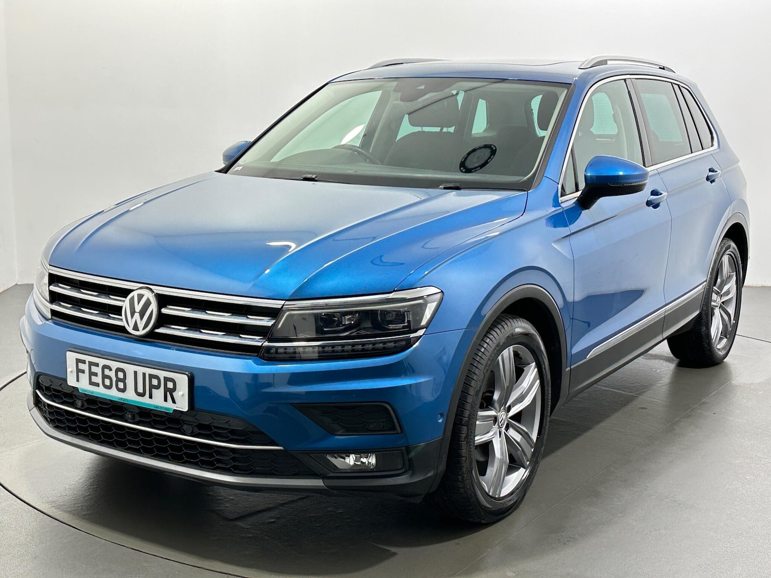 Used Volkswagen Tiguan for sale - 77510453: Photo 4