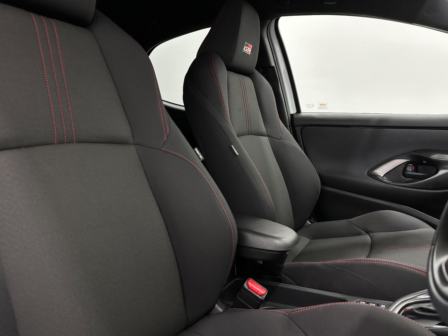 Used Toyota Yaris for sale - 77738212: Photo 30