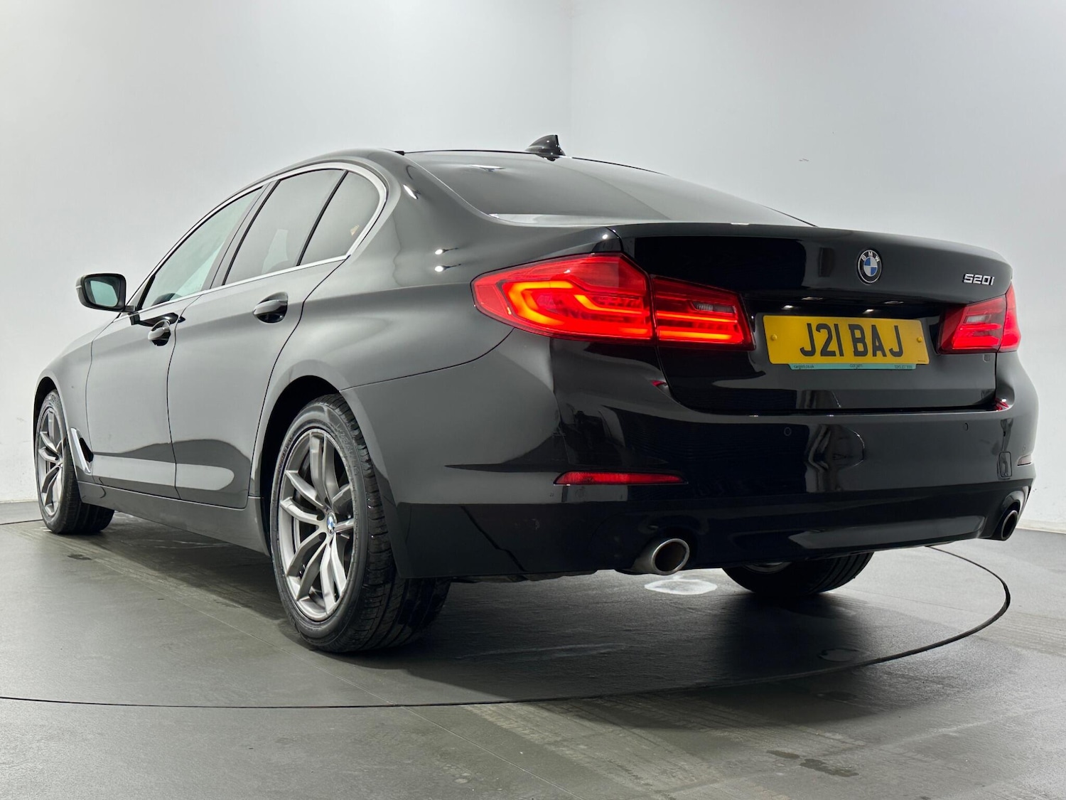 Used BMW 5 Series 2018 for sale - 77387640: Photo 48