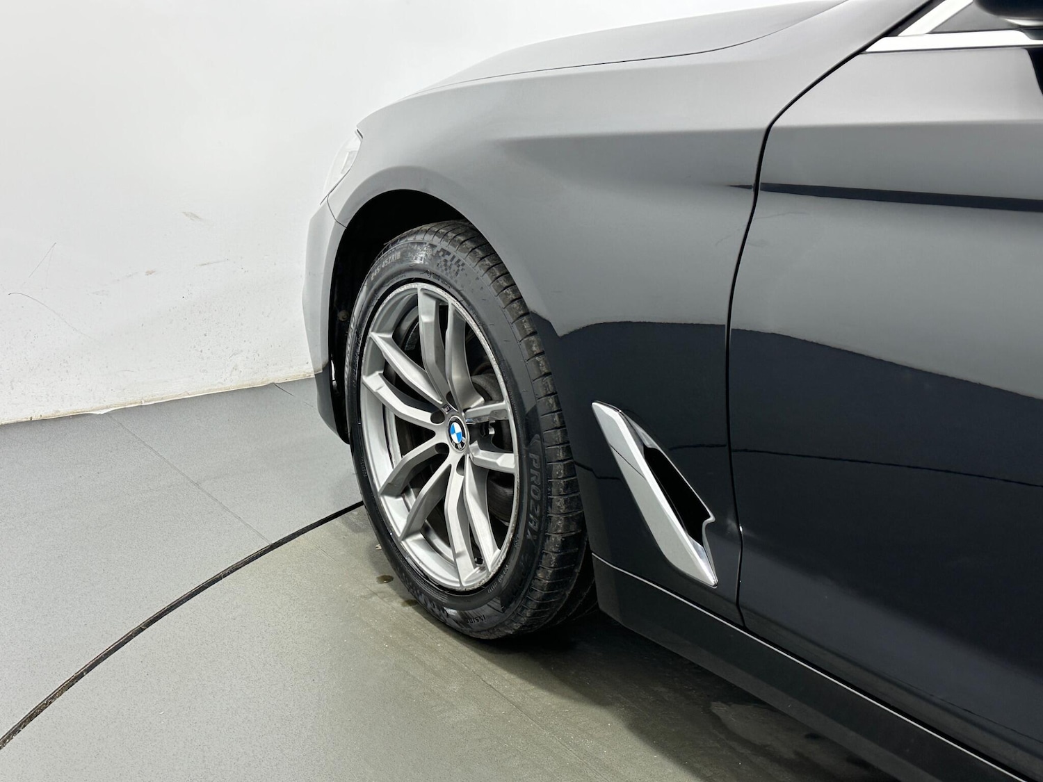 Used BMW 5 Series 2018 for sale - 77387640: Photo 50