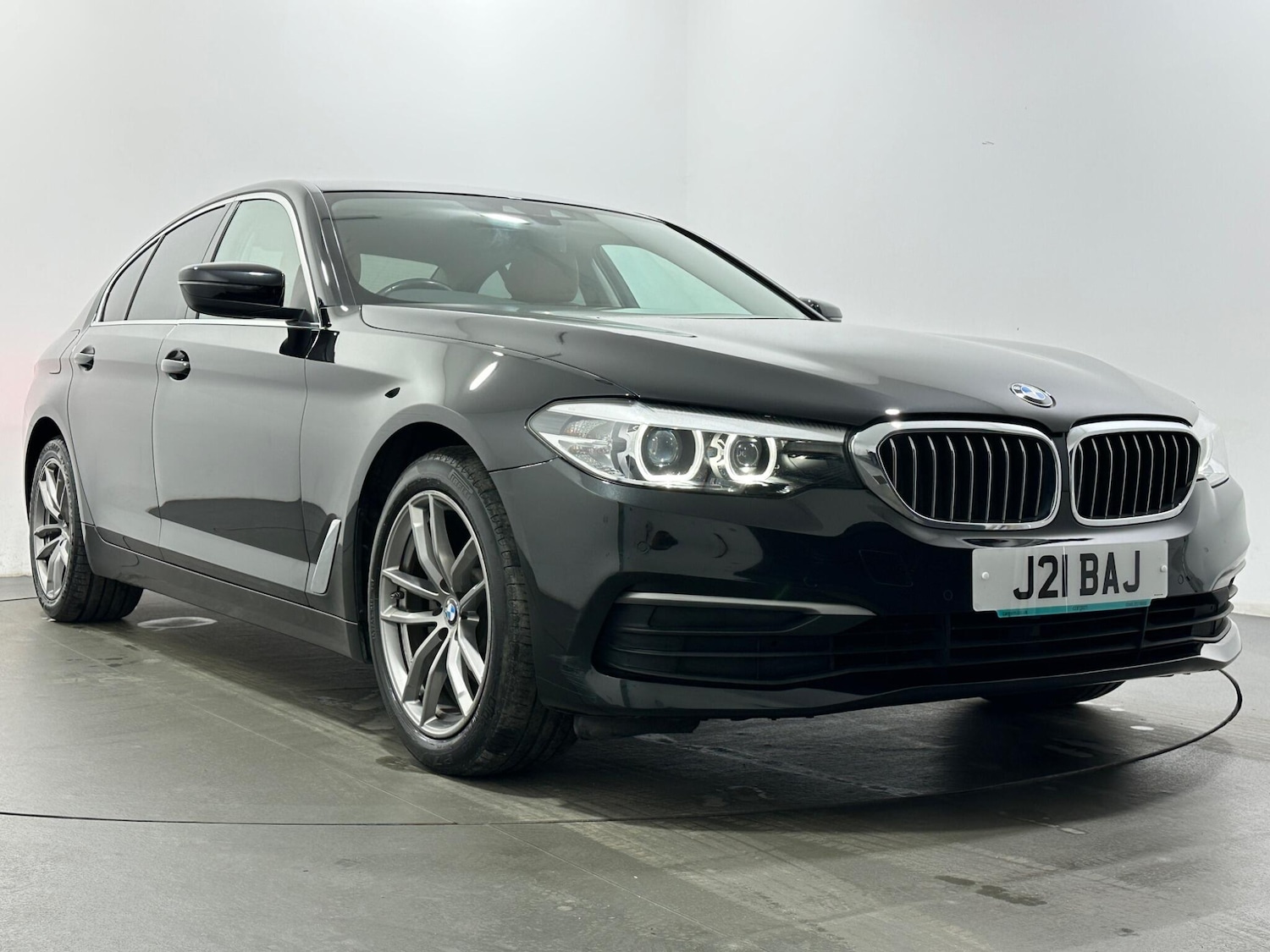 Used BMW 5 Series 2018 for sale - 77387640: Photo 52
