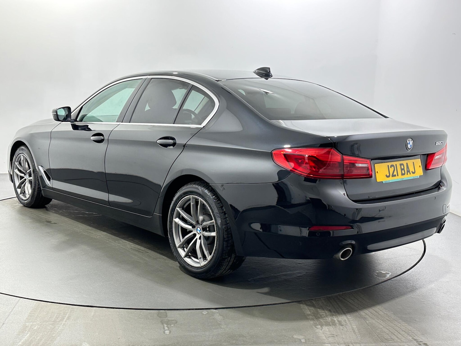 Used BMW 5 Series 2018 for sale - 77387640: Photo 6